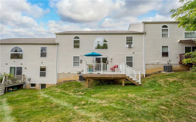 220 Brae Glen Dr, Canonsburg, 15317, 3 Bedrooms Bedrooms, 8 Rooms Rooms,2.2 BathroomsBathrooms,Residential,For Sale,Brae Glen Dr,1753867