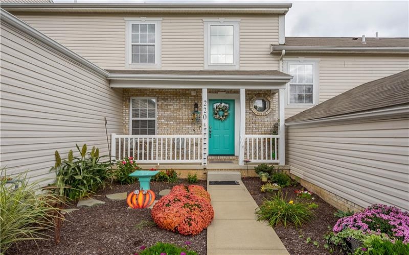 220 Brae Glen Dr, Canonsburg, 15317, 3 Bedrooms Bedrooms, 8 Rooms Rooms,2.2 BathroomsBathrooms,Residential,For Sale,Brae Glen Dr,1753867