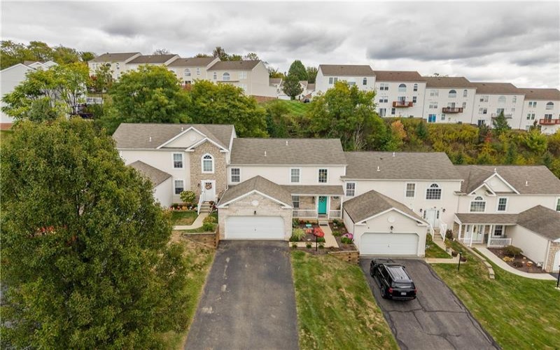 220 Brae Glen Dr, Canonsburg, 15317, 3 Bedrooms Bedrooms, 8 Rooms Rooms,2.2 BathroomsBathrooms,Residential,For Sale,Brae Glen Dr,1753867
