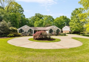1015 1ST ST. EXT, TRAFFORD, 15085, 4 Bedrooms Bedrooms, 13 Rooms Rooms,3.1 BathroomsBathrooms,Residential,For Sale,1ST ST. EXT,1754086