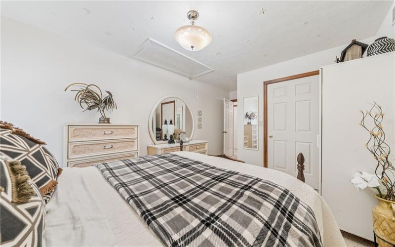 1015 1ST ST. EXT, TRAFFORD, 15085, 4 Bedrooms Bedrooms, 13 Rooms Rooms,3.1 BathroomsBathrooms,Residential,For Sale,1ST ST. EXT,1754086