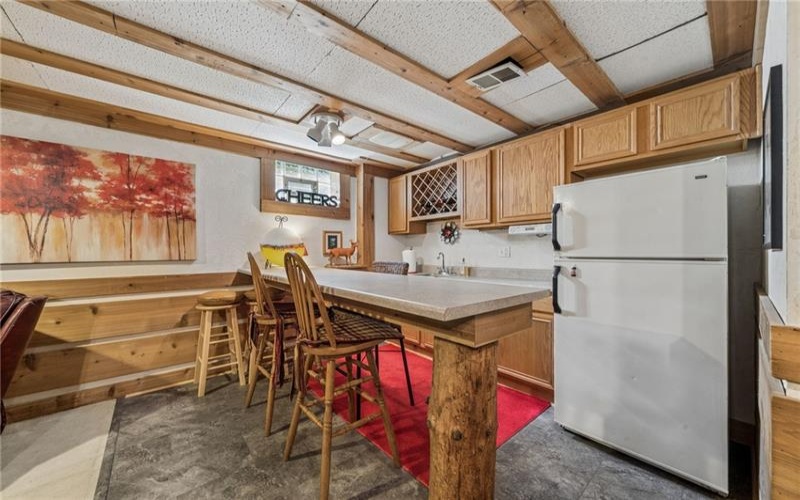1015 1ST ST. EXT, TRAFFORD, 15085, 4 Bedrooms Bedrooms, 13 Rooms Rooms,3.1 BathroomsBathrooms,Residential,For Sale,1ST ST. EXT,1754086