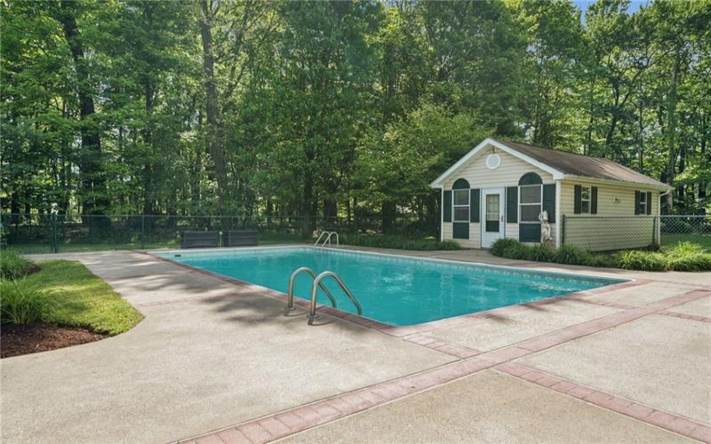 1015 1ST ST. EXT, TRAFFORD, 15085, 4 Bedrooms Bedrooms, 13 Rooms Rooms,3.1 BathroomsBathrooms,Residential,For Sale,1ST ST. EXT,1754086