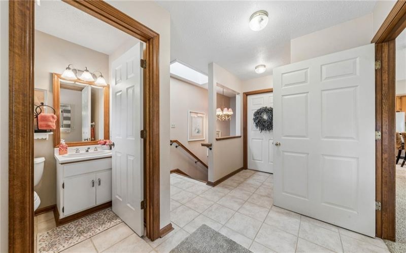 1015 1ST ST. EXT, TRAFFORD, 15085, 4 Bedrooms Bedrooms, 13 Rooms Rooms,3.1 BathroomsBathrooms,Residential,For Sale,1ST ST. EXT,1754086