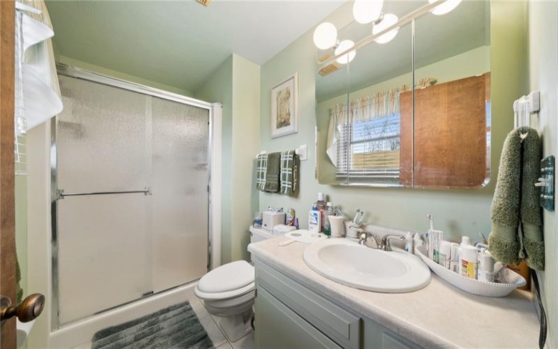 113 Skyview Dr, Jeannette, 15644, 4 Bedrooms Bedrooms, 9 Rooms Rooms,2.1 BathroomsBathrooms,Residential,For Sale,Skyview Dr,1754158