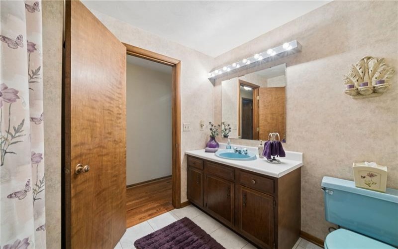 113 Skyview Dr, Jeannette, 15644, 4 Bedrooms Bedrooms, 9 Rooms Rooms,2.1 BathroomsBathrooms,Residential,For Sale,Skyview Dr,1754158