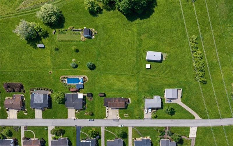 113 Skyview Dr, Jeannette, 15644, 4 Bedrooms Bedrooms, 9 Rooms Rooms,2.1 BathroomsBathrooms,Residential,For Sale,Skyview Dr,1754158