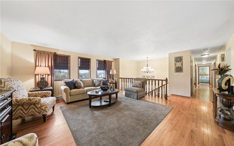 113 Skyview Dr, Jeannette, 15644, 4 Bedrooms Bedrooms, 9 Rooms Rooms,2.1 BathroomsBathrooms,Residential,For Sale,Skyview Dr,1754158