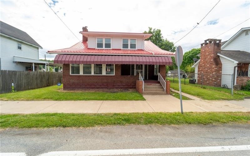 115 LAUGHLIN ST, Dawson, 15428, 3 Bedrooms Bedrooms, 6 Rooms Rooms,2 BathroomsBathrooms,Residential,For Sale,LAUGHLIN ST,1755277