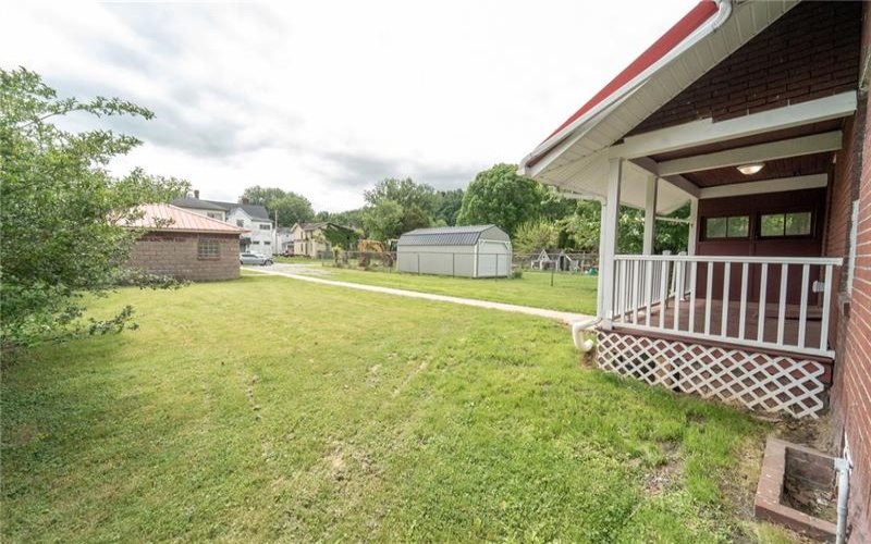 115 LAUGHLIN ST, Dawson, 15428, 3 Bedrooms Bedrooms, 6 Rooms Rooms,2 BathroomsBathrooms,Residential,For Sale,LAUGHLIN ST,1755277