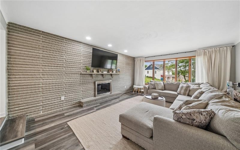 5795 Roosevelt Ave, Export, 15632, 3 Bedrooms Bedrooms, 8 Rooms Rooms,2 BathroomsBathrooms,Residential,For Sale,Roosevelt Ave,1755278