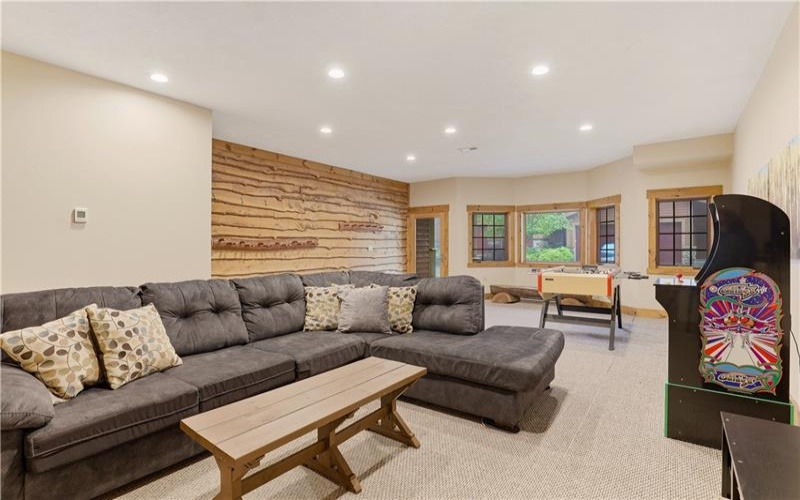 553 Woodside Crescent, Champion, 15622, 3 Bedrooms Bedrooms, ,3.1 BathroomsBathrooms,Residential,For Sale,Woodside Crescent,1755287