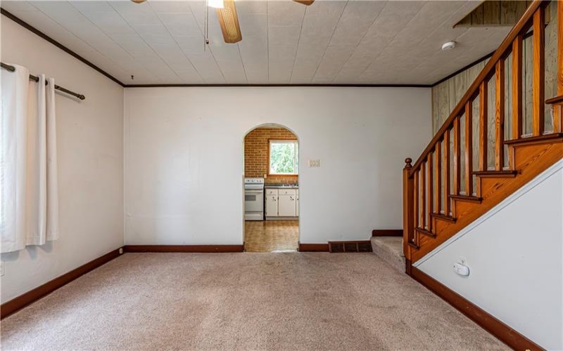 417 VINE STREET, Greensburg, 15601, 2 Bedrooms Bedrooms, 6 Rooms Rooms,1.1 BathroomsBathrooms,Residential,For Sale,VINE STREET,1755301