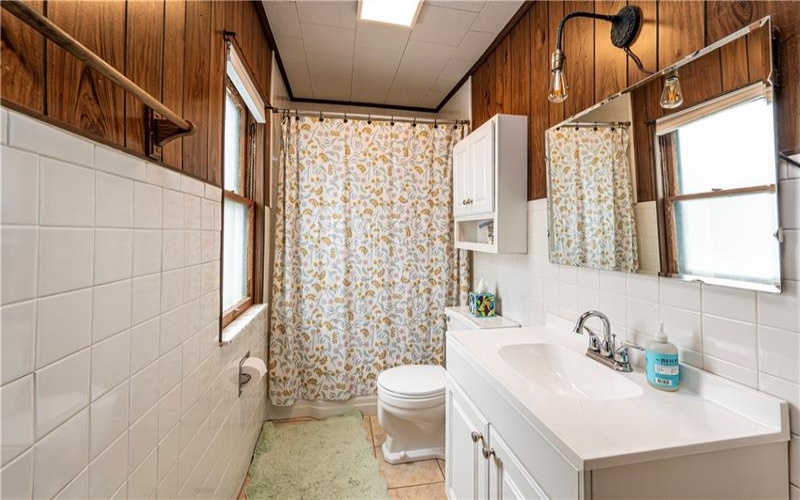 417 VINE STREET, Greensburg, 15601, 2 Bedrooms Bedrooms, 6 Rooms Rooms,1.1 BathroomsBathrooms,Residential,For Sale,VINE STREET,1755301