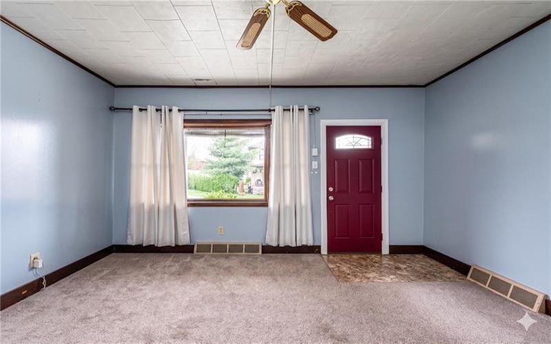 417 VINE STREET, Greensburg, 15601, 2 Bedrooms Bedrooms, 6 Rooms Rooms,1.1 BathroomsBathrooms,Residential,For Sale,VINE STREET,1755301