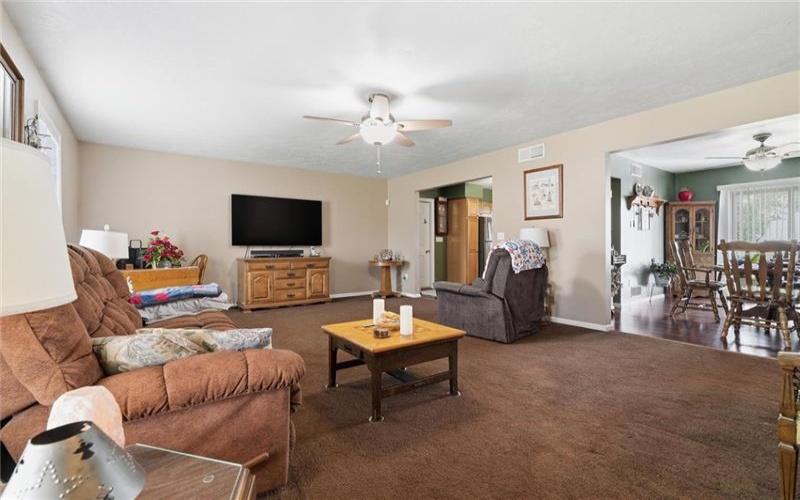 102 General Dr, Uniontown, 15401, 3 Bedrooms Bedrooms, 8 Rooms Rooms,2 BathroomsBathrooms,Residential,For Sale,General Dr,1755304