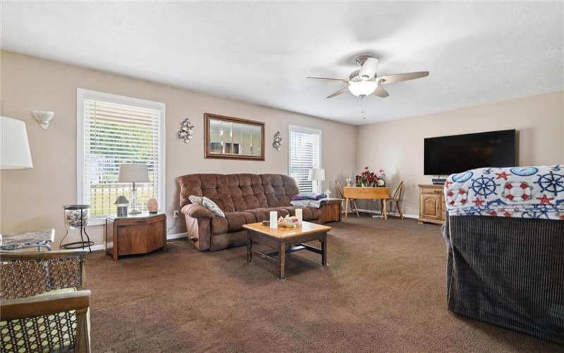 102 General Dr, Uniontown, 15401, 3 Bedrooms Bedrooms, 8 Rooms Rooms,2 BathroomsBathrooms,Residential,For Sale,General Dr,1755304