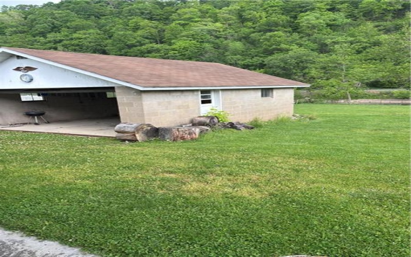 178 1st Street, Clarksville, 15322, 3 Bedrooms Bedrooms, ,1 BathroomBathrooms,Residential,For Sale,1st Street,1755318