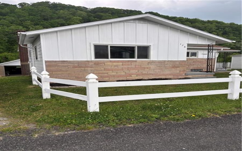 178 1st Street, Clarksville, 15322, 3 Bedrooms Bedrooms, ,1 BathroomBathrooms,Residential,For Sale,1st Street,1755318