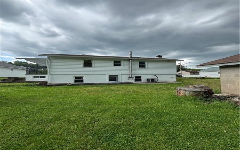 178 1st Street, Clarksville, 15322, 3 Bedrooms Bedrooms, ,1 BathroomBathrooms,Residential,For Sale,1st Street,1755318
