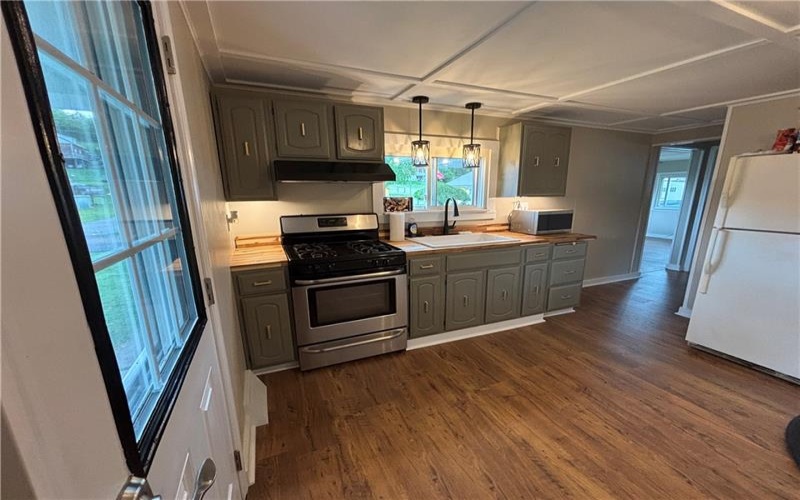 178 1st Street, Clarksville, 15322, 3 Bedrooms Bedrooms, ,1 BathroomBathrooms,Residential,For Sale,1st Street,1755318