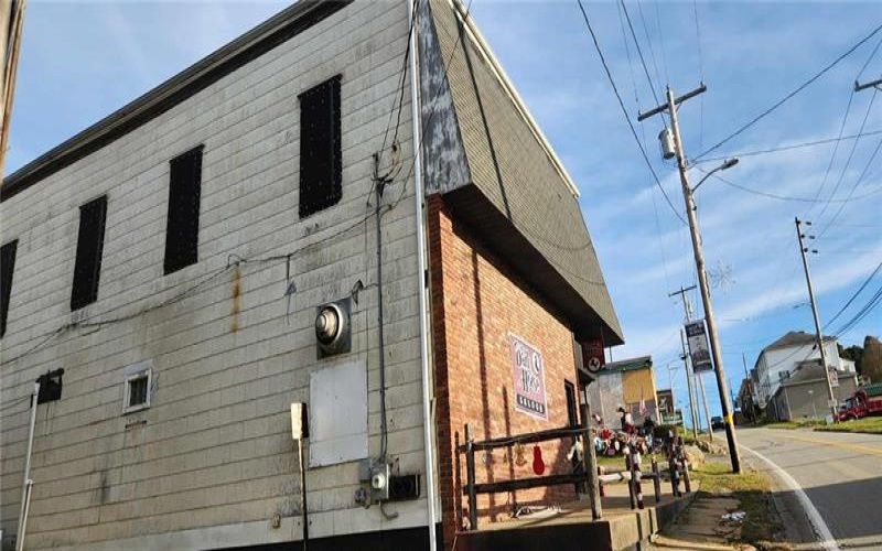 29 Main St, New Salem, 15468, ,Commercial-industrial-business,For Sale,Main St,1755351