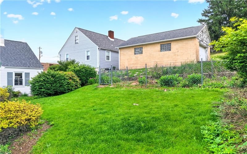 1123 Athalia Ave, Monessen, 15062, 4 Bedrooms Bedrooms, 6 Rooms Rooms,1.1 BathroomsBathrooms,Residential,For Sale,Athalia Ave,1755365