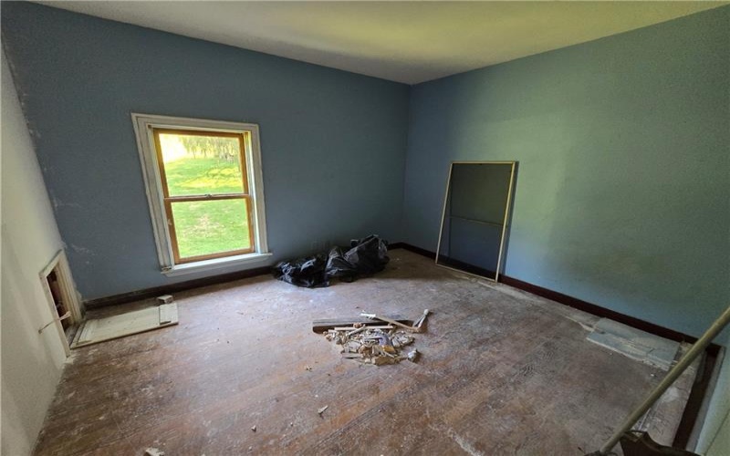 76 Rainey Rd, Eighty Four, 15330, 4 Bedrooms Bedrooms, 8 Rooms Rooms,1.1 BathroomsBathrooms,Residential,For Sale,Rainey Rd,1755376