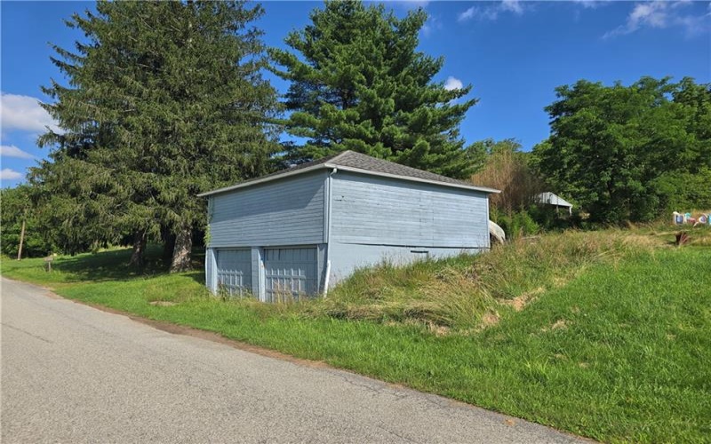 76 Rainey Rd, Eighty Four, 15330, 4 Bedrooms Bedrooms, 8 Rooms Rooms,1.1 BathroomsBathrooms,Residential,For Sale,Rainey Rd,1755376
