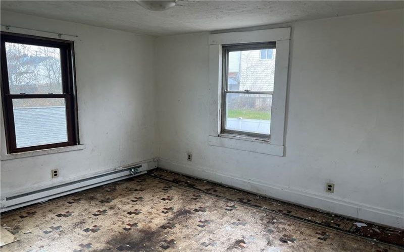 314 Lowell REAR, Vandergrift, 15690, 2 Bedrooms Bedrooms, ,1 BathroomBathrooms,Residential,For Sale,Lowell REAR,1755427