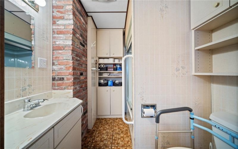 415 North Ave, Houston, 15342, 3 Bedrooms Bedrooms, ,2 BathroomsBathrooms,Residential,For Sale,North Ave,1720400
