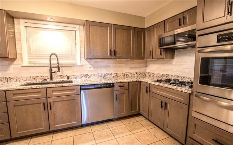 7 Lydia Drive, Uniontown, 15401, 3 Bedrooms Bedrooms, ,2 BathroomsBathrooms,Residential,For Sale,Lydia Drive,1725824