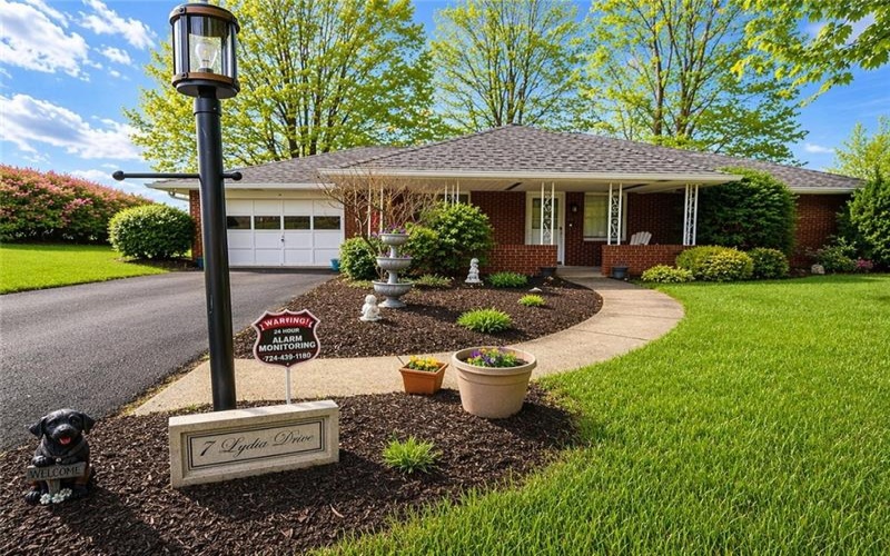7 Lydia Drive, Uniontown, 15401, 3 Bedrooms Bedrooms, ,2 BathroomsBathrooms,Residential,For Sale,Lydia Drive,1725824