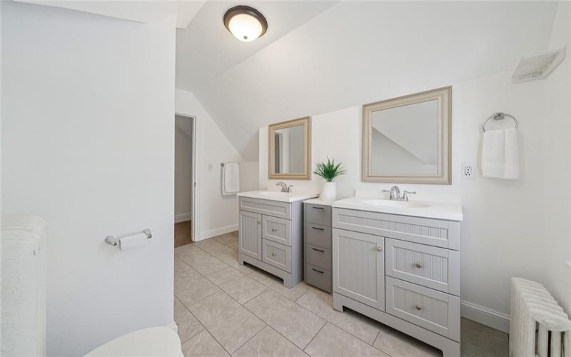 406 Pennsylvania Ave, Greensburg, 15601, 4 Bedrooms Bedrooms, 10 Rooms Rooms,2.1 BathroomsBathrooms,Residential,For Sale,Pennsylvania Ave,1739264
