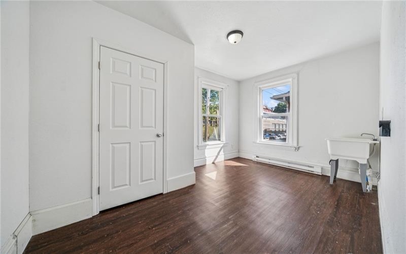 406 Pennsylvania Ave, Greensburg, 15601, 4 Bedrooms Bedrooms, 10 Rooms Rooms,2.1 BathroomsBathrooms,Residential,For Sale,Pennsylvania Ave,1739264