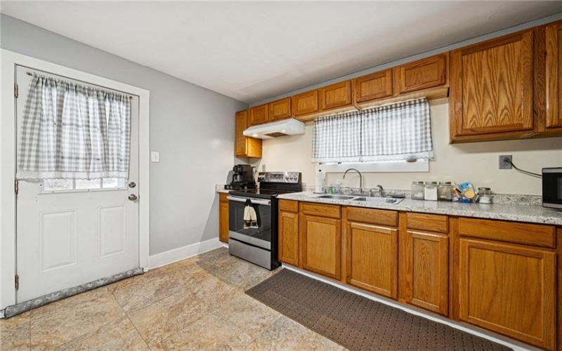 725 3rd Ave, Sutersville, 15083, 3 Bedrooms Bedrooms, 5 Rooms Rooms,1.1 BathroomsBathrooms,Residential,For Sale,3rd Ave,1739310