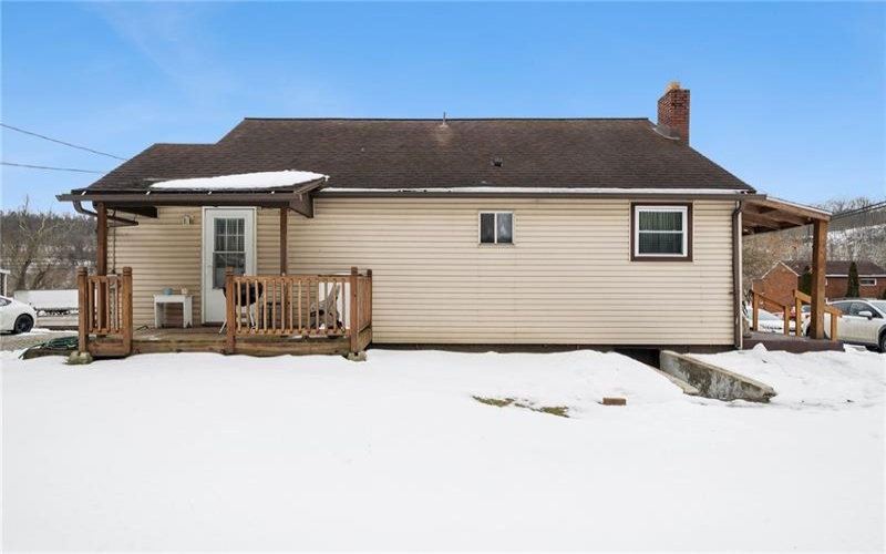 725 3rd Ave, Sutersville, 15083, 3 Bedrooms Bedrooms, 5 Rooms Rooms,1.1 BathroomsBathrooms,Residential,For Sale,3rd Ave,1739310