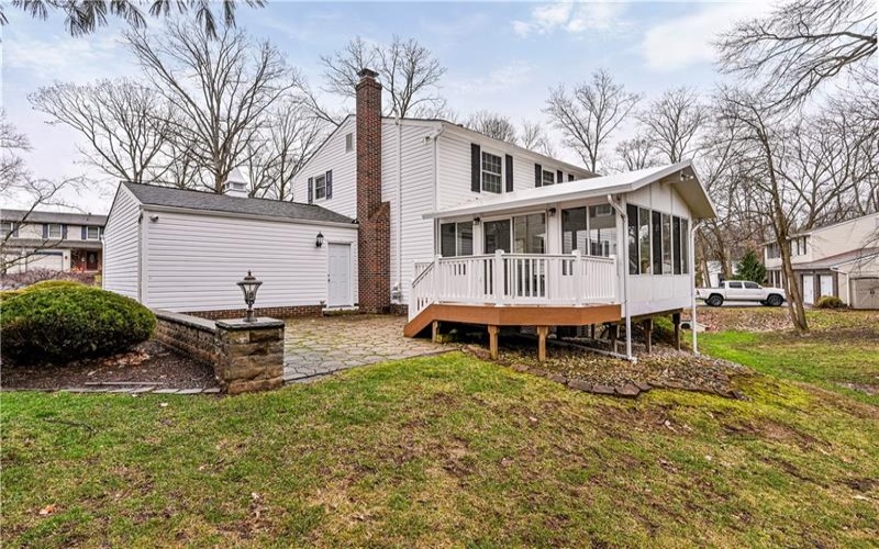 52 Greenview Dr, Jeannette, 15644, 4 Bedrooms Bedrooms, 10 Rooms Rooms,2.1 BathroomsBathrooms,Residential,For Sale,Greenview Dr,1739550