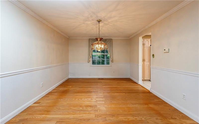 52 Greenview Dr, Jeannette, 15644, 4 Bedrooms Bedrooms, 10 Rooms Rooms,2.1 BathroomsBathrooms,Residential,For Sale,Greenview Dr,1739550