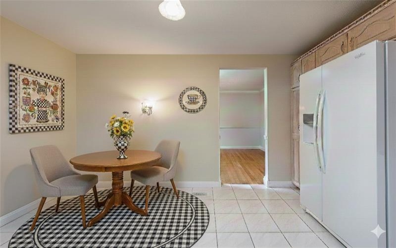 52 Greenview Dr, Jeannette, 15644, 4 Bedrooms Bedrooms, 10 Rooms Rooms,2.1 BathroomsBathrooms,Residential,For Sale,Greenview Dr,1739550