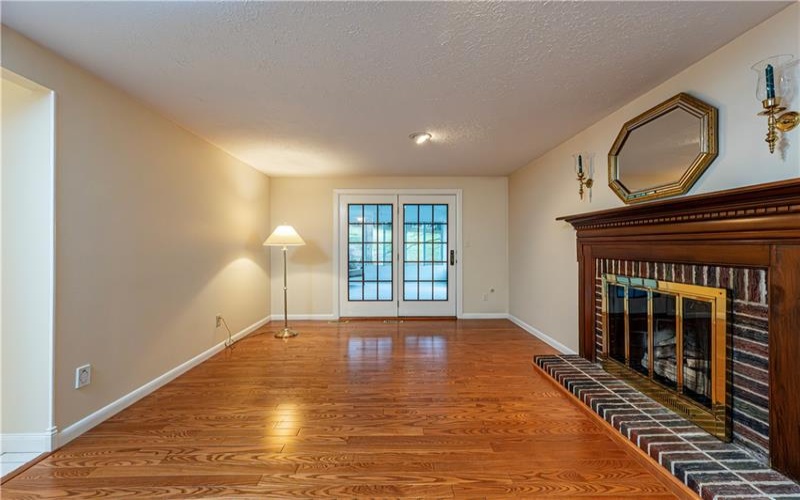 52 Greenview Dr, Jeannette, 15644, 4 Bedrooms Bedrooms, 10 Rooms Rooms,2.1 BathroomsBathrooms,Residential,For Sale,Greenview Dr,1739550