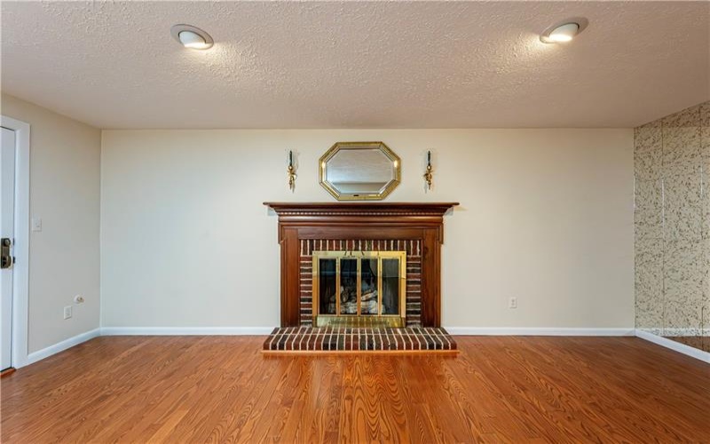 52 Greenview Dr, Jeannette, 15644, 4 Bedrooms Bedrooms, 10 Rooms Rooms,2.1 BathroomsBathrooms,Residential,For Sale,Greenview Dr,1739550