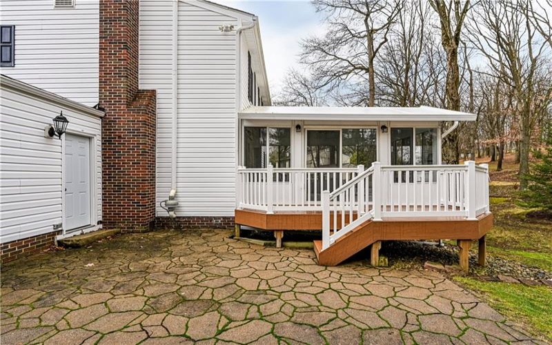 52 Greenview Dr, Jeannette, 15644, 4 Bedrooms Bedrooms, 10 Rooms Rooms,2.1 BathroomsBathrooms,Residential,For Sale,Greenview Dr,1739550
