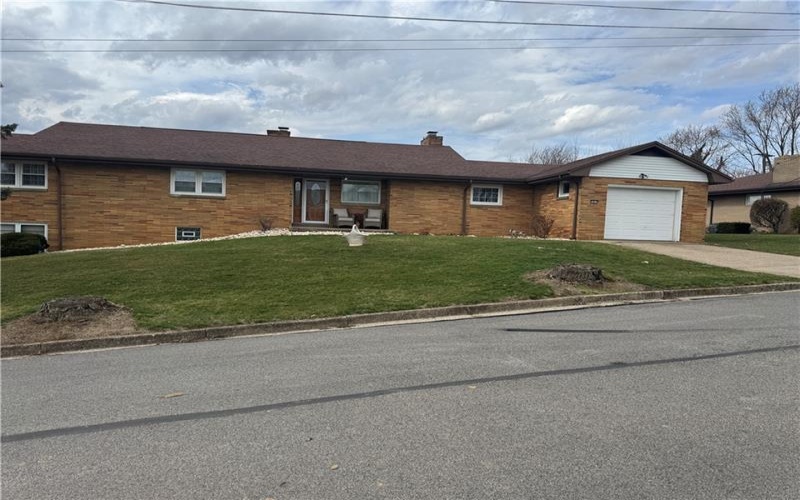 1012 Princeton, Latrobe, 15650, 3 Bedrooms Bedrooms, 9 Rooms Rooms,2 BathroomsBathrooms,Residential,For Sale,Princeton,1742728