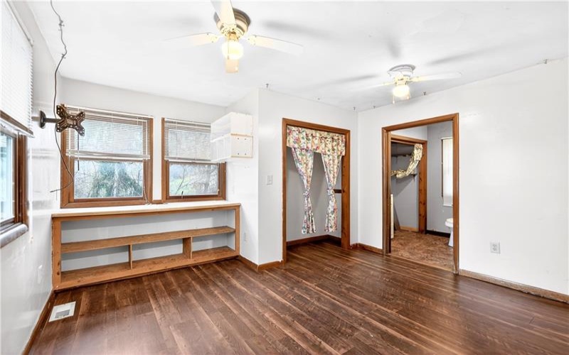 15 Montour St, Canonsburg, 15317, 6 Bedrooms Bedrooms, 9 Rooms Rooms,2 BathroomsBathrooms,Residential,For Sale,Montour St,1743434