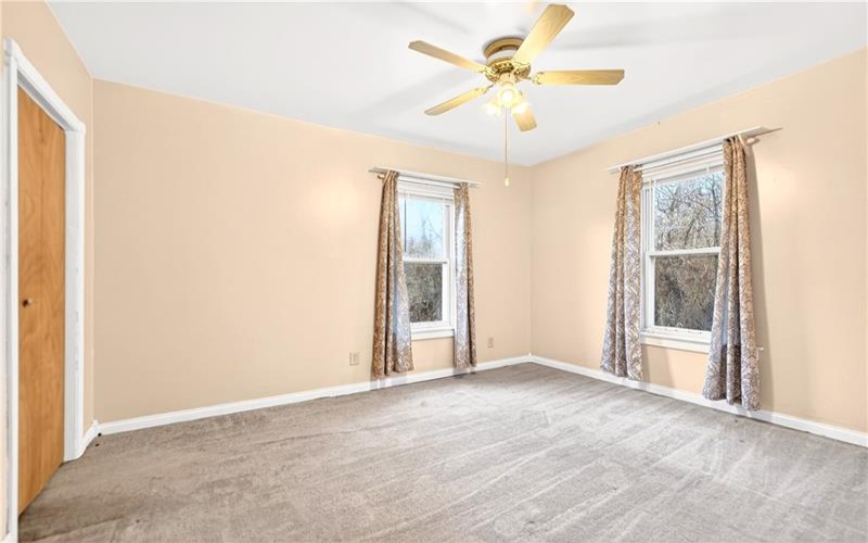 15 Montour St, Canonsburg, 15317, 6 Bedrooms Bedrooms, 9 Rooms Rooms,2 BathroomsBathrooms,Residential,For Sale,Montour St,1743434