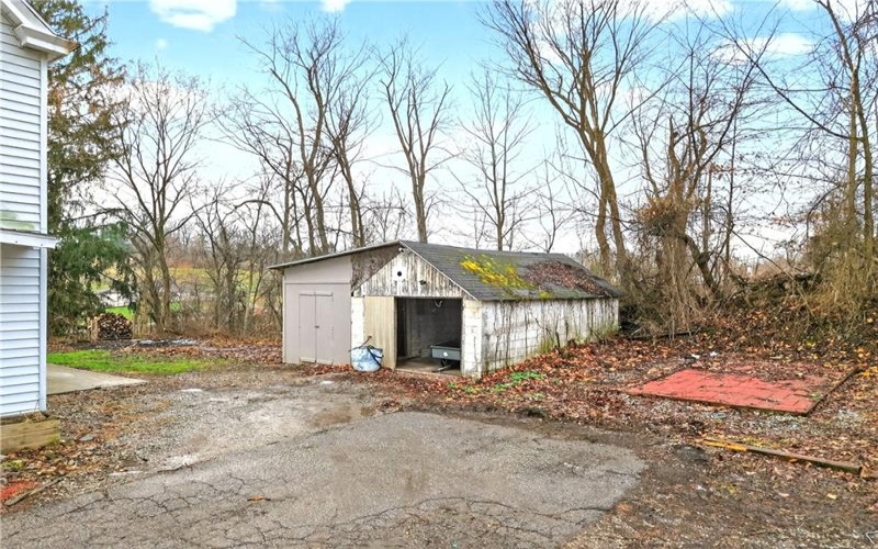 15 Montour St, Canonsburg, 15317, 6 Bedrooms Bedrooms, 9 Rooms Rooms,2 BathroomsBathrooms,Residential,For Sale,Montour St,1743434