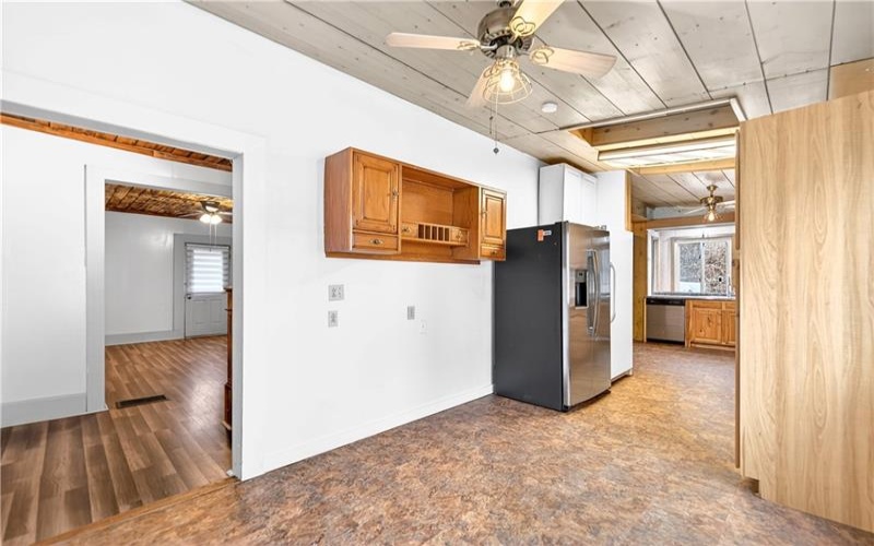 15 Montour St, Canonsburg, 15317, 6 Bedrooms Bedrooms, 9 Rooms Rooms,2 BathroomsBathrooms,Residential,For Sale,Montour St,1743434