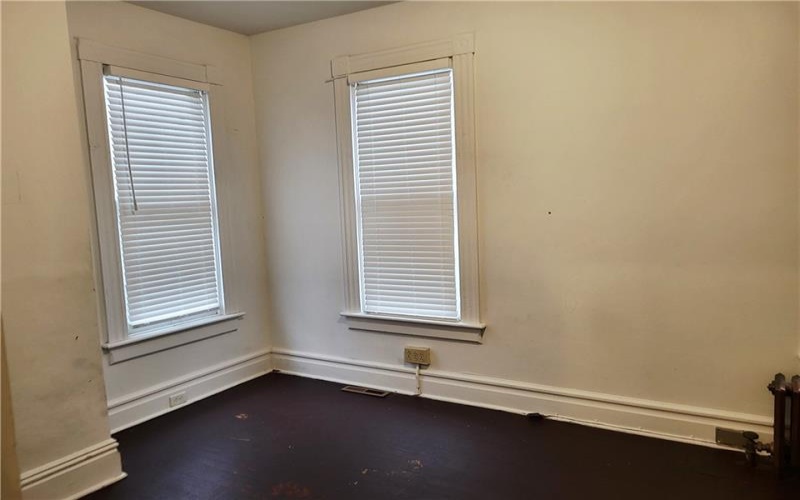 438 Maple Ave., Greensburg, 15601, 2 Bedrooms Bedrooms, ,1 BathroomBathrooms,Lease,For Rent,Maple Ave.,1744369