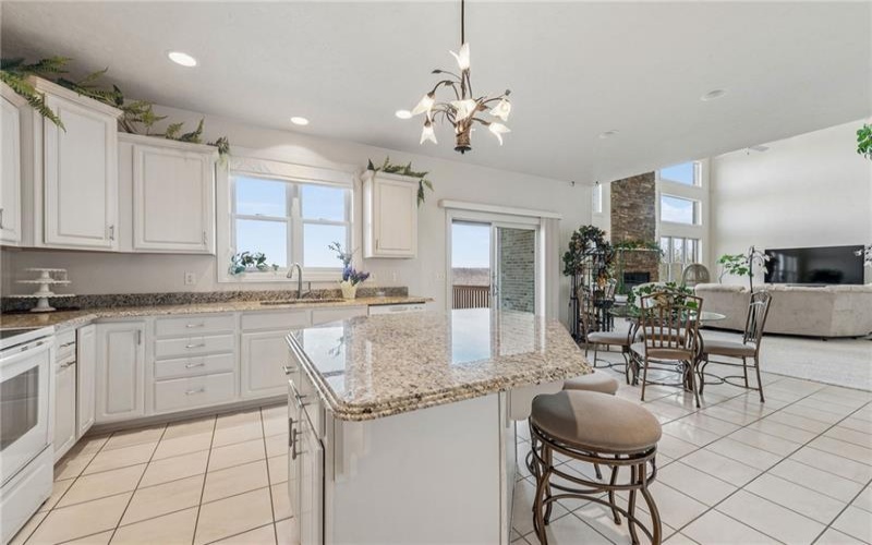 836 Forest Oaks Trail, North Huntingdon, 15642, 3 Bedrooms Bedrooms, 9 Rooms Rooms,2.1 BathroomsBathrooms,Residential,For Sale,Forest Oaks Trail,1748220